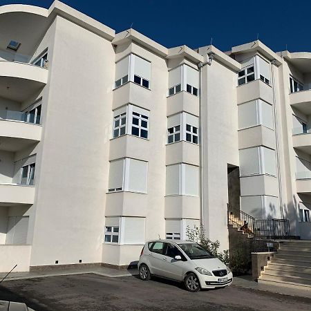 Apartments Bujkovic บาร์ ภายนอก รูปภาพ
