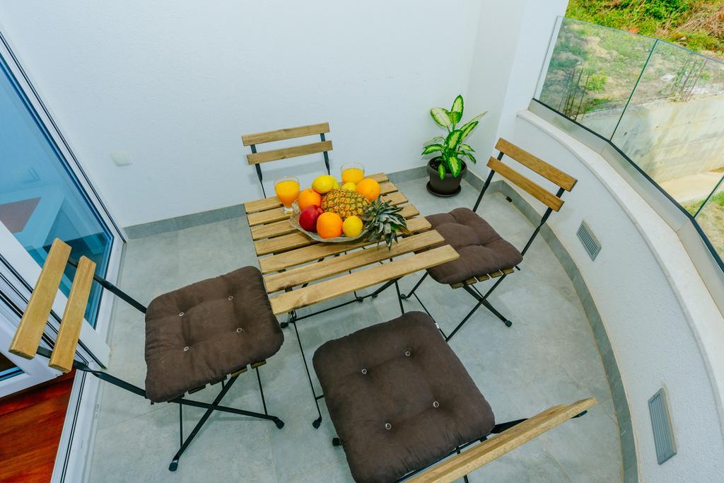 Apartments Bujkovic บาร์ ภายนอก รูปภาพ
