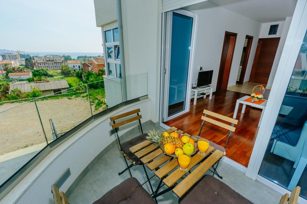 Apartments Bujkovic บาร์ ภายนอก รูปภาพ