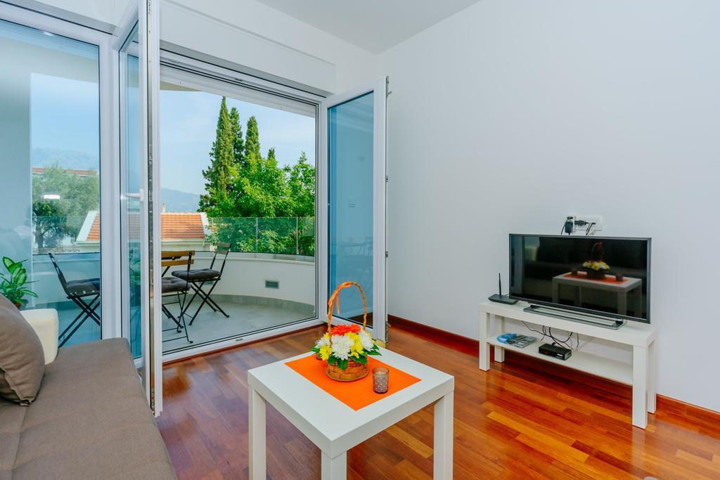 Apartments Bujkovic บาร์ ภายนอก รูปภาพ