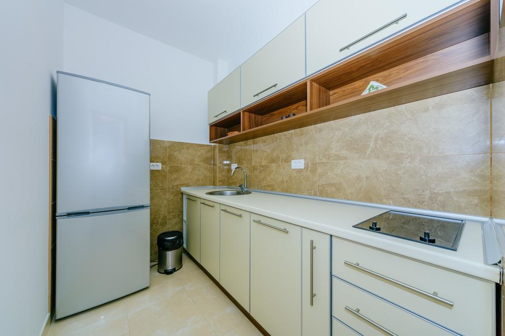 Apartments Bujkovic บาร์ ภายนอก รูปภาพ