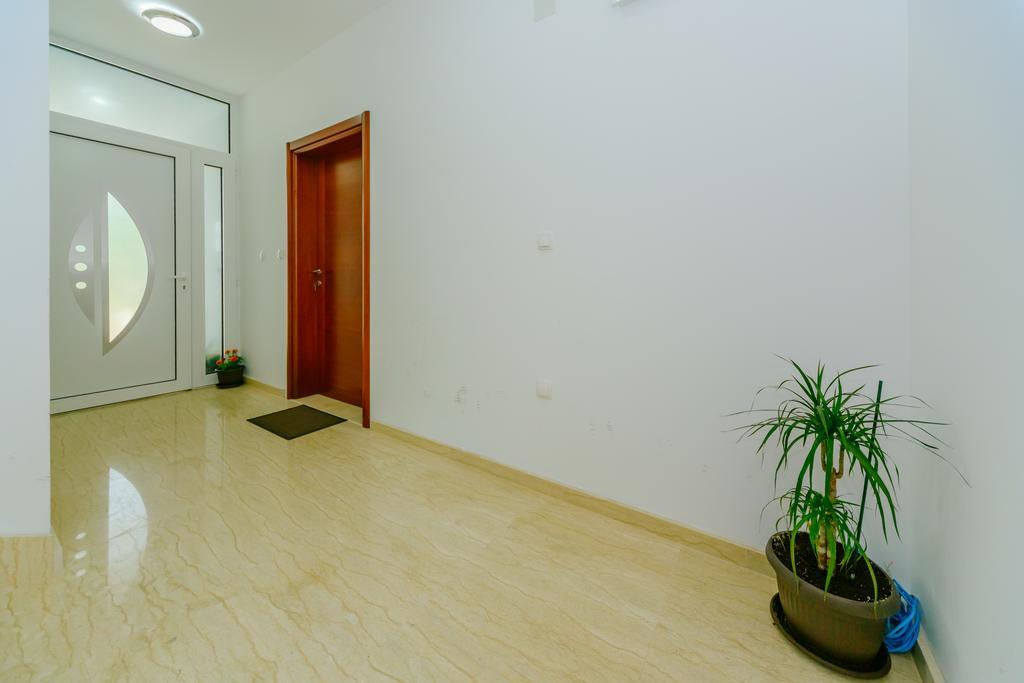 Apartments Bujkovic บาร์ ภายนอก รูปภาพ