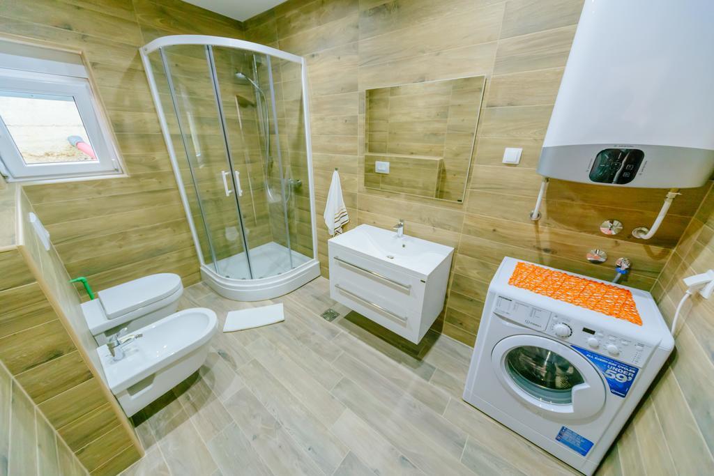 Apartments Bujkovic บาร์ ภายนอก รูปภาพ