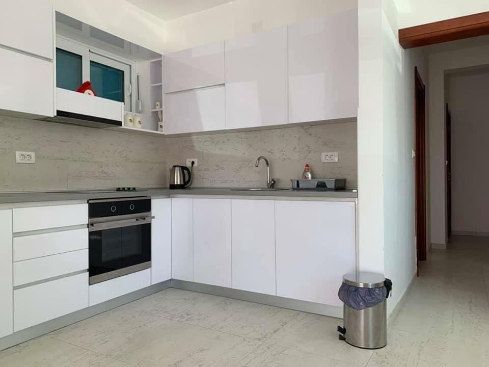 Apartments Bujkovic บาร์ ภายนอก รูปภาพ